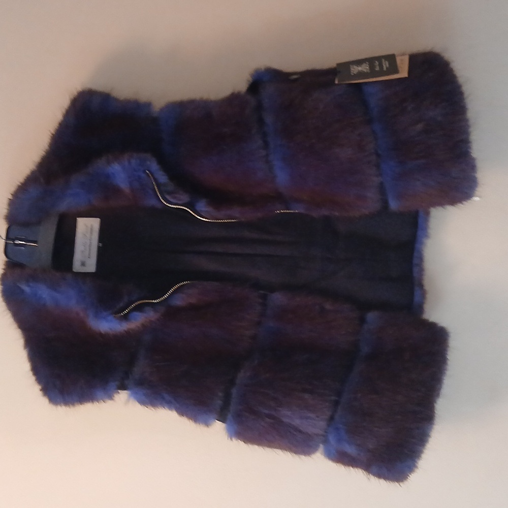 Limited Premium Women's Fur Vest By Belle Fare